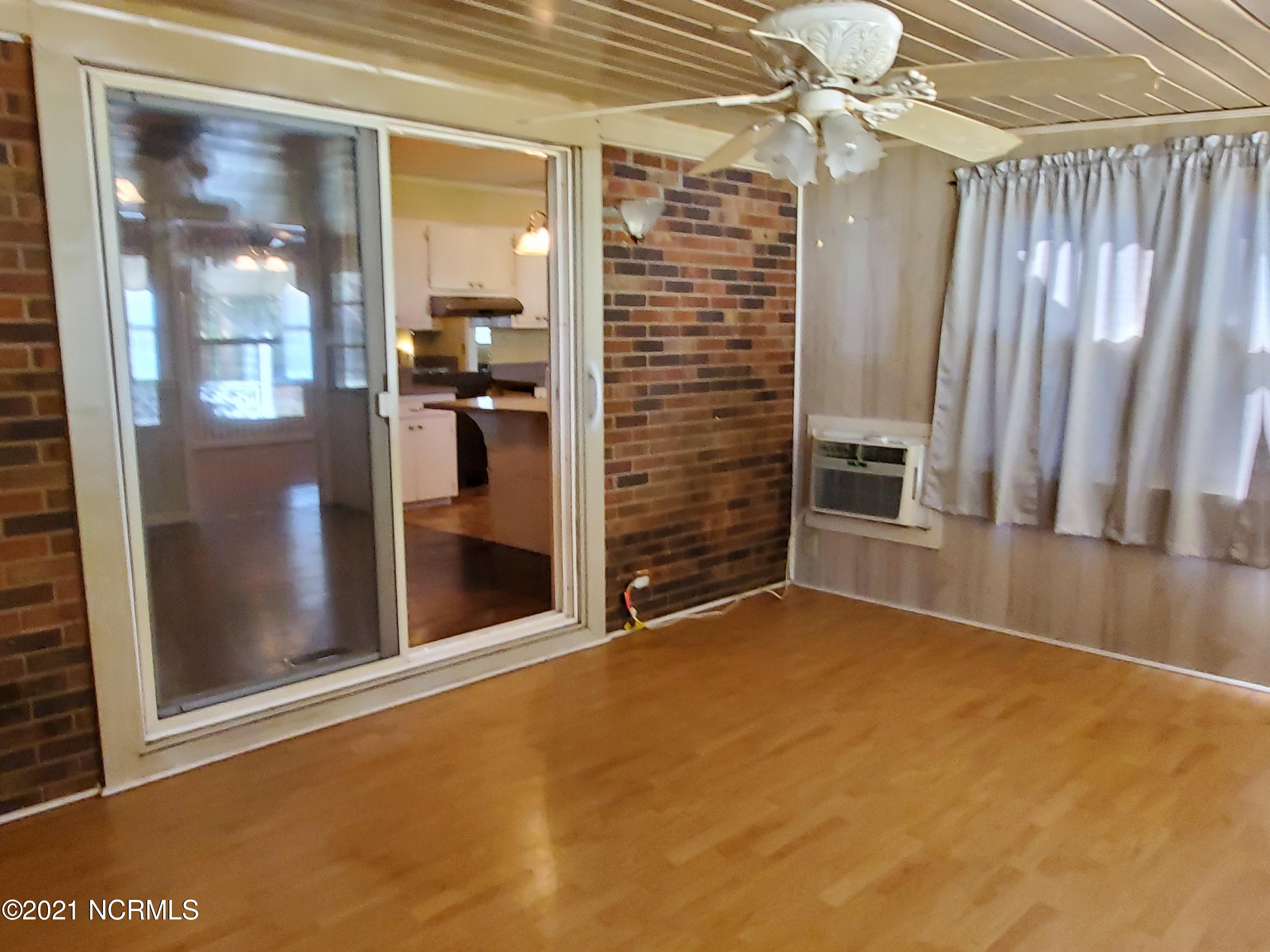 2220 5 Bridge Road Clinton, NC 28328 - Photo 25 of 27 2220 Five Bridge Road 32