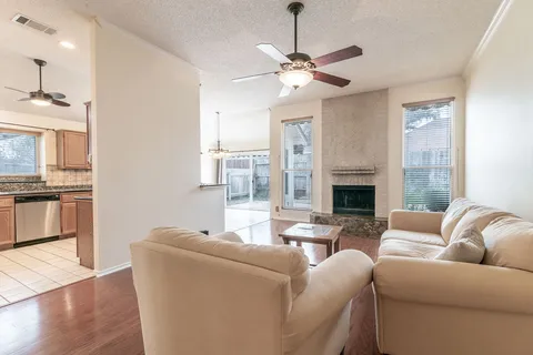 $469,000 | 1012 Parrot Trail, Round Rock, TX 78681
