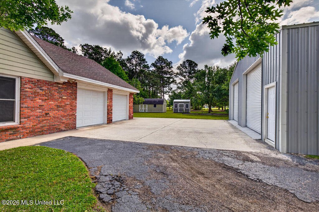 20332 Hayes Road Long Beach, MS 39560 - Photo 65 of 91 52