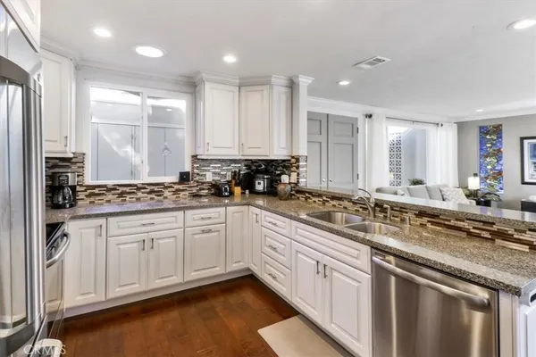 $3,200 | 11 Avenida Castilla, Unit A, Laguna Woods, CA 92637