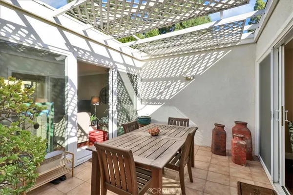 $3,200 | 11 Avenida Castilla, Unit A, Laguna Woods, CA 92637