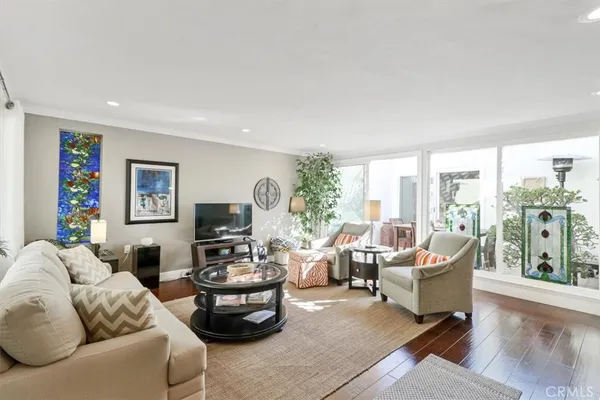 $3,200 | 11 Avenida Castilla, Unit A, Laguna Woods, CA 92637