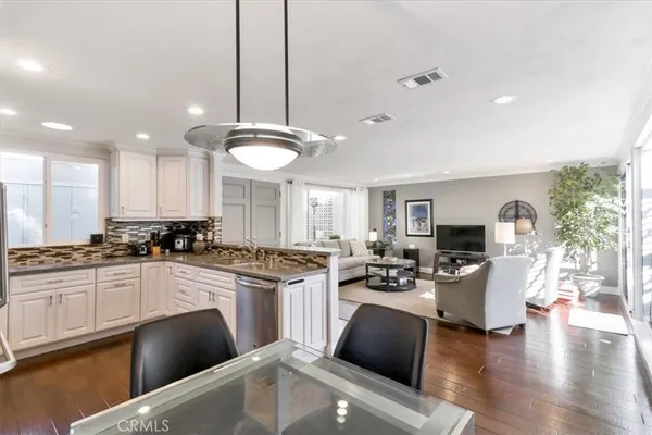 $3,200 | 11 Avenida Castilla, Unit A, Laguna Woods, CA 92637