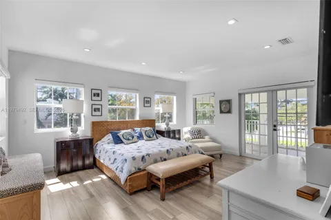 $3,590,000 | 707 West 54th Street, Miami Beach, FL 33140
