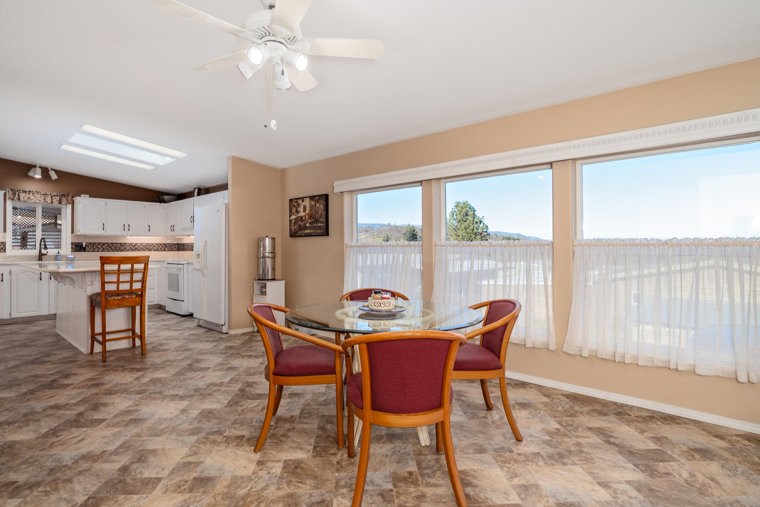3955 South Stage Road, Unit 93 Medford, OR 97501 - Photo 4 of 42
