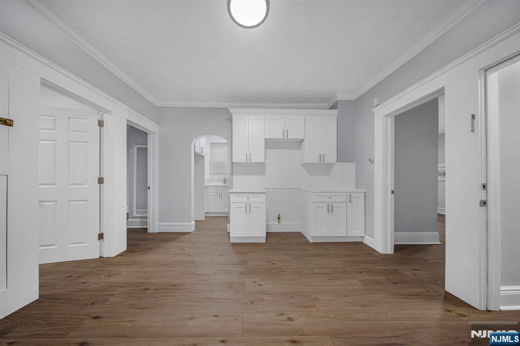 15 Tuttle Street, Unit 2 Wallington, NJ 07057 - Photo 3 of 25 Gallery Image 3