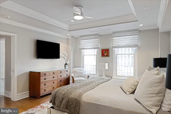 a bathroom with a sink vanity and a mirror