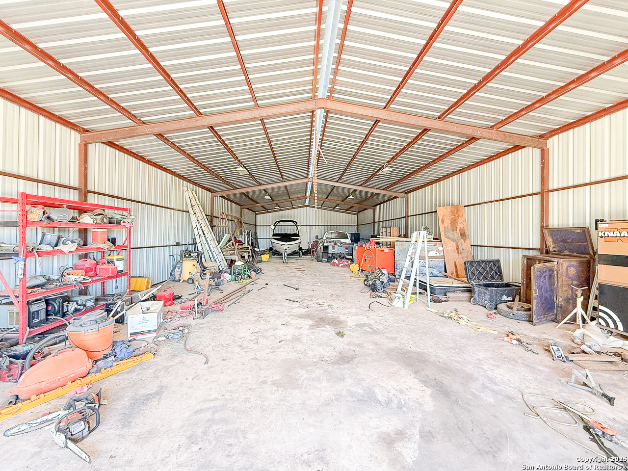 200 Pr 6631 Devine, TX 78016 - Photo 34 of 41 a view of garage