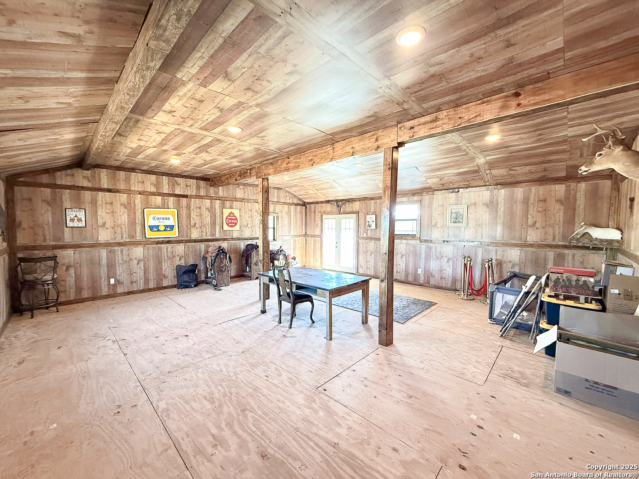 200 Pr 6631 Devine, TX 78016 - Photo 35 of 41 a view of a room with gym equipment