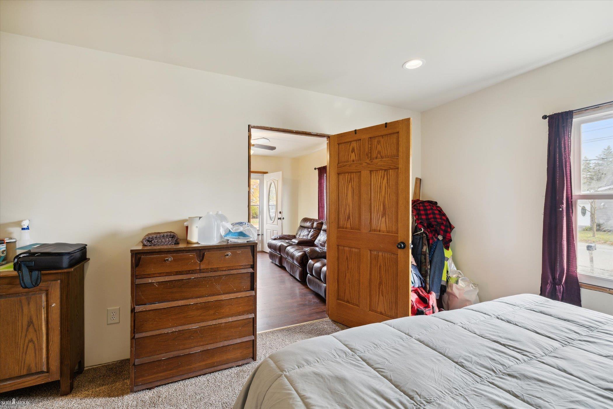 200 Revilo Road Bay City, MI 48706 - Photo 14 of 58 50159966-ae787c37-290b-44f2-84eb-9b276347882d.JPG