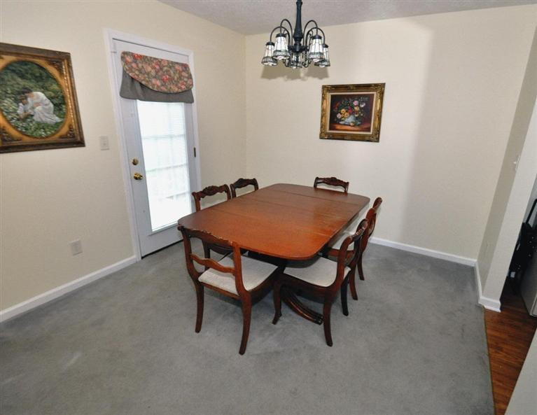 2621 Rolling Ridge Lexington, KY 40511 - Photo 8 of 17 Photo 8