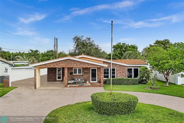 $724,900 | 1311 Northeast 42nd Street, Oakland Park, FL 33334