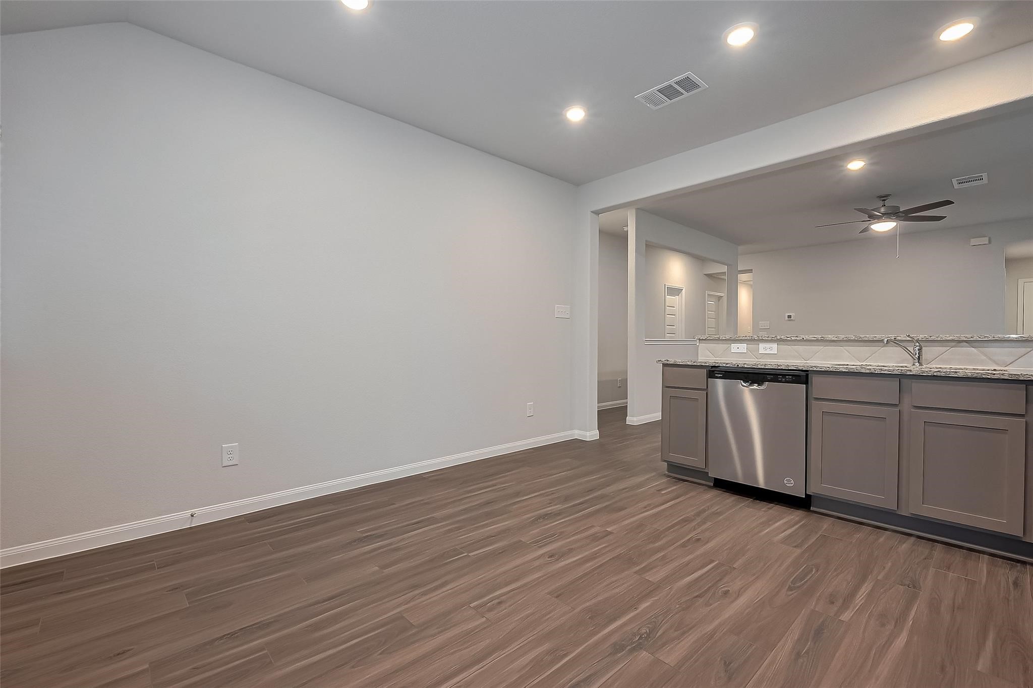 13625 Goldeye Drive Conroe, TX 77384 - Photo 15 of 38