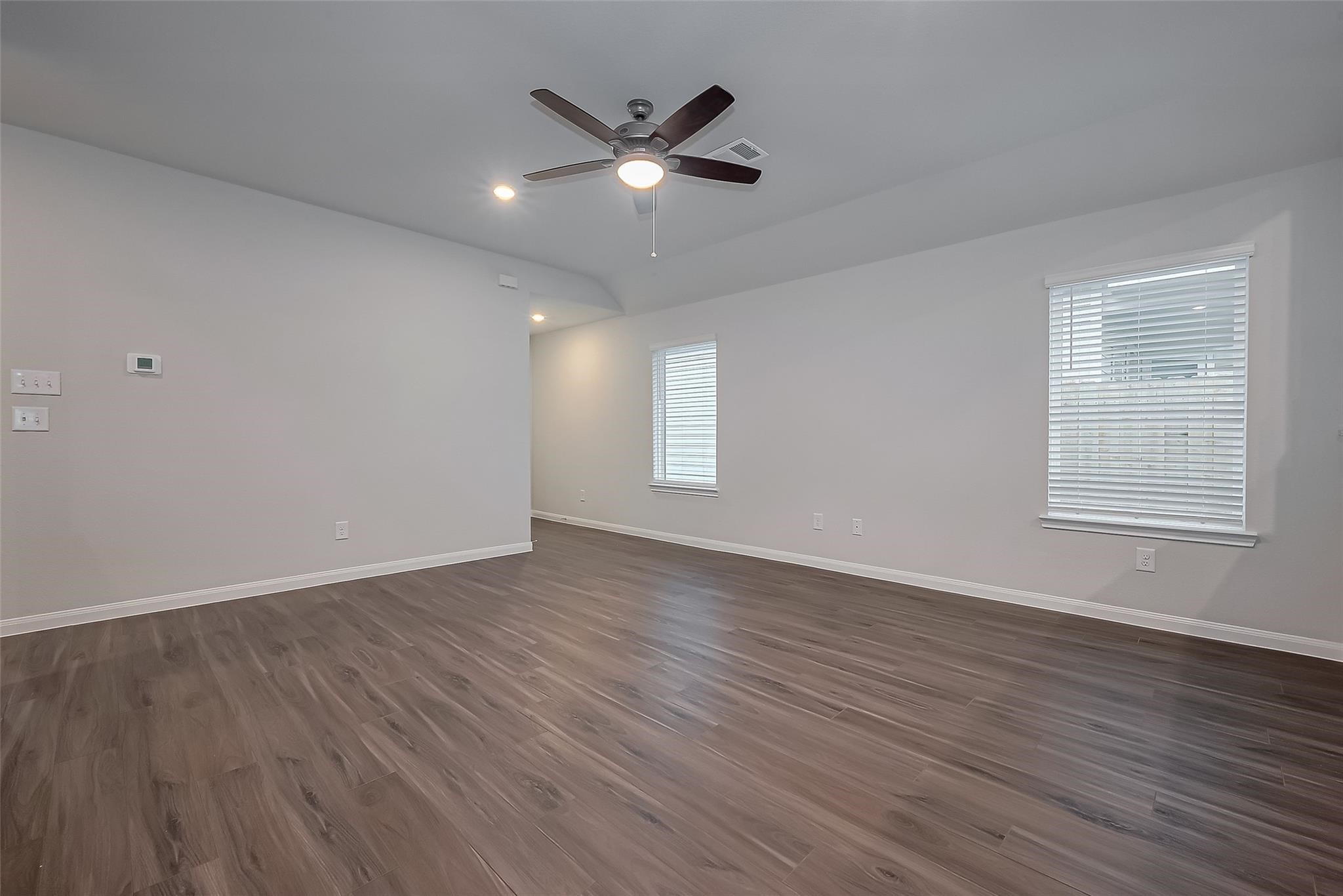 13625 Goldeye Drive Conroe, TX 77384 - Photo 8 of 38