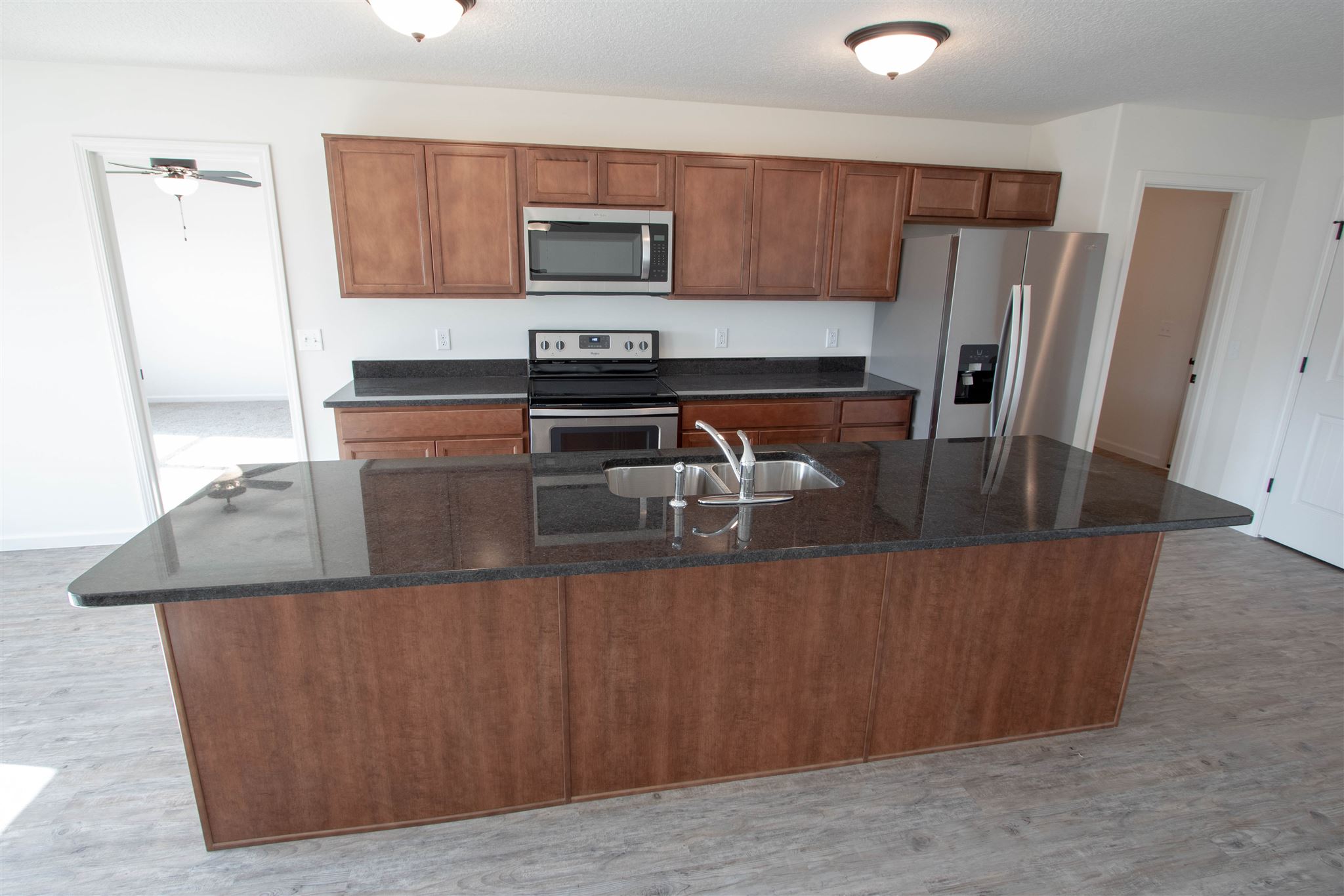 2245 Blue Spring Run Fort Wayne, IN 46808 - Photo 5 of 28 Gallery Image 5