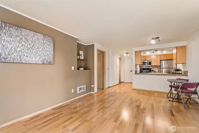 $300,000 | 6960 California Avenue Southwest, Unit A106, Seattle, WA 98136