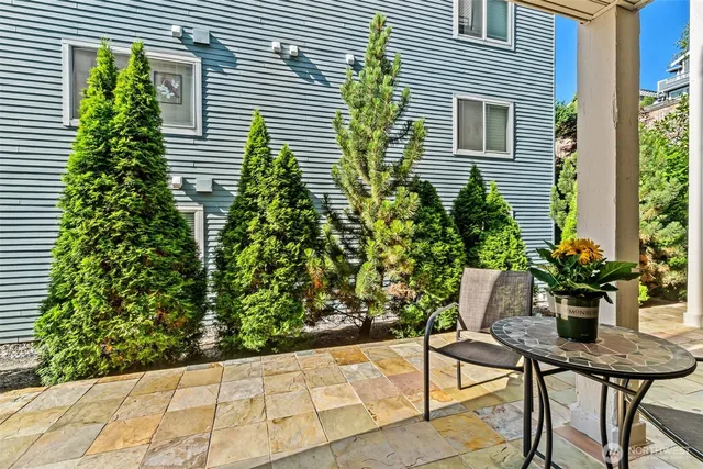 $300,000 | 6960 California Avenue Southwest, Unit A106, Seattle, WA 98136