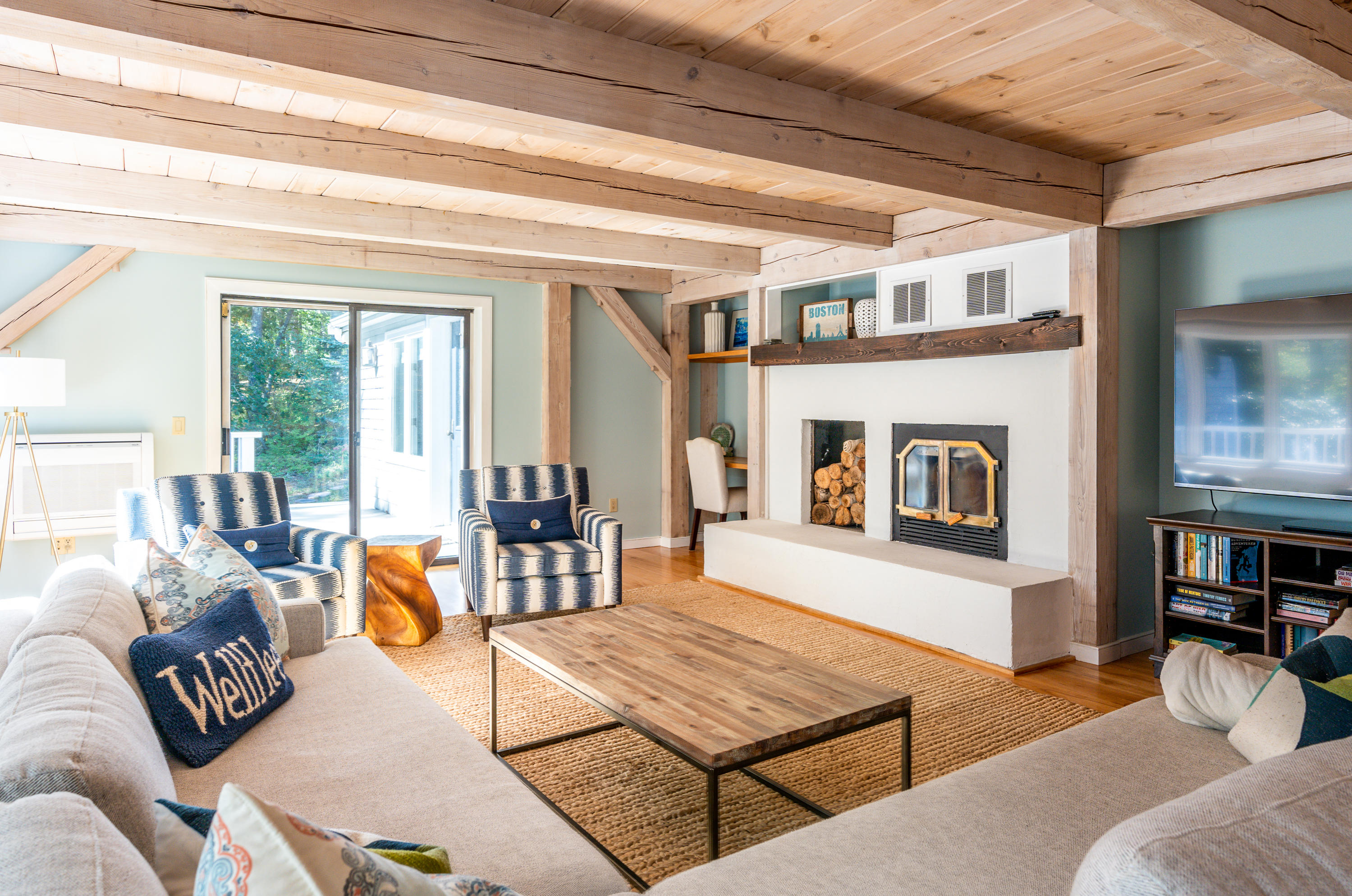 60 Woodlot Road Wellfleet, MA 02667 - Photo 8 of 39 livroom2