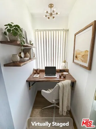 $2,900 | 3713 1/2 Selby Avenue, Los Angeles, CA 90034