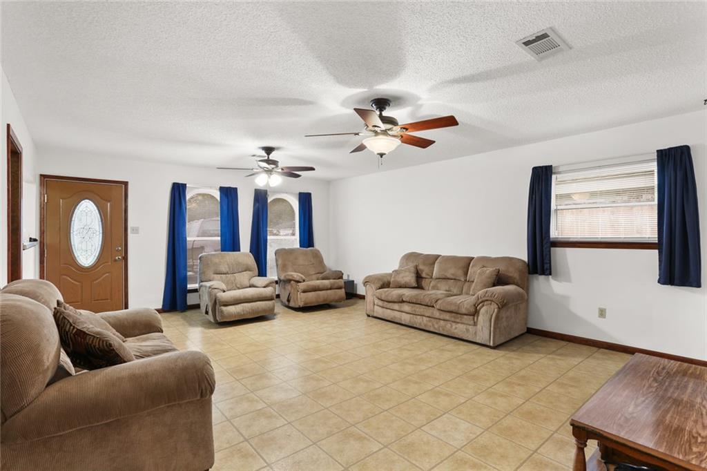 2828 Pritchard Road Marrero, LA 70072 - Photo 2 of 19