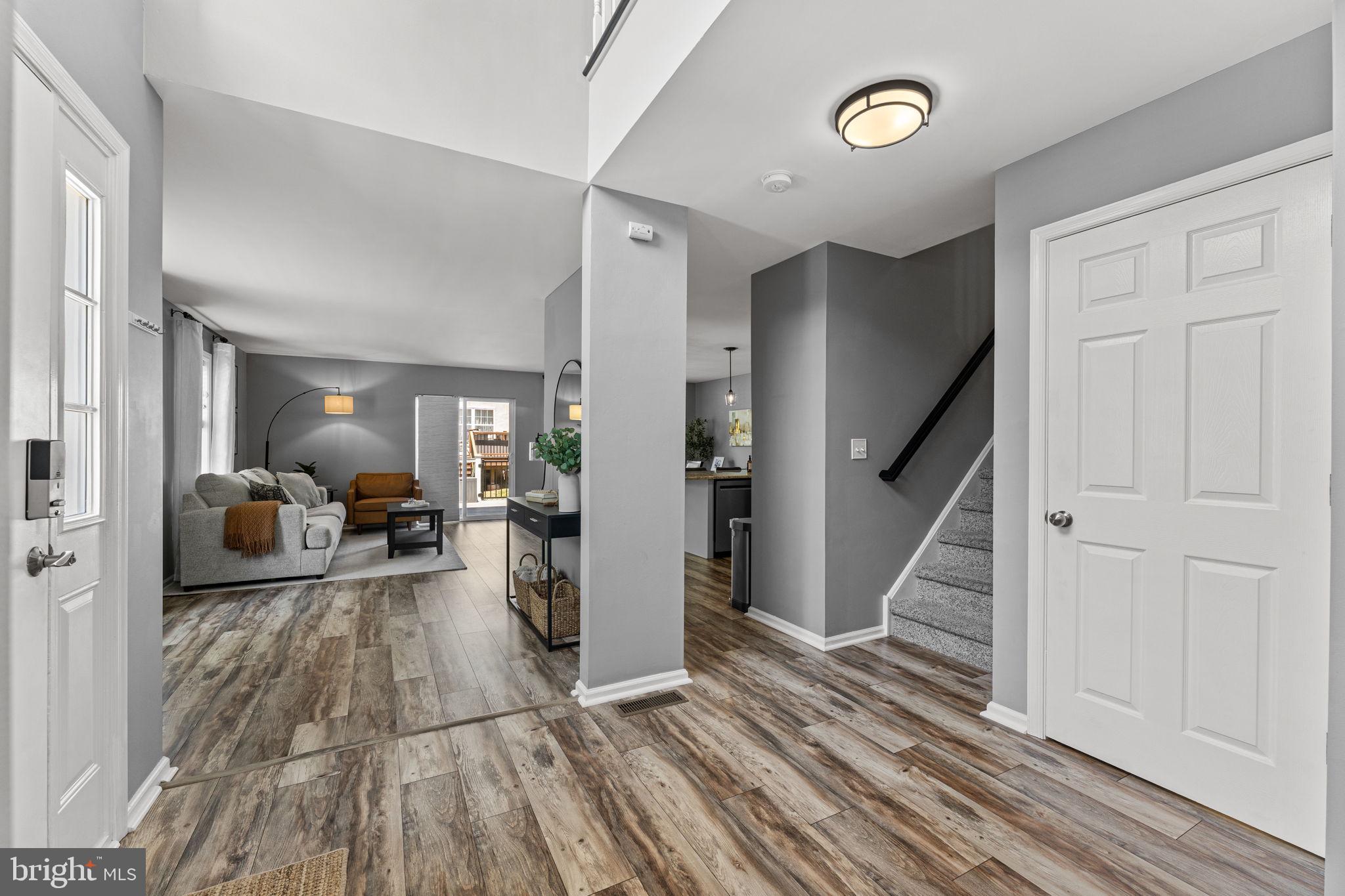 101 Riverside Drive Red Hill, PA 18076 - Photo 5 of 35 Foyer