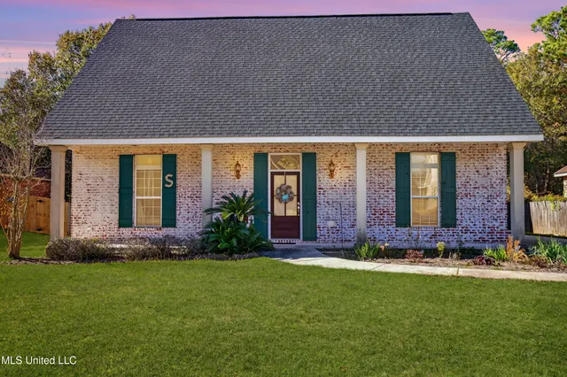 $335,000 | 6516 Koula Drive, Diamondhead, MS 39525