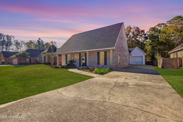 $335,000 | 6516 Koula Drive, Diamondhead, MS 39525