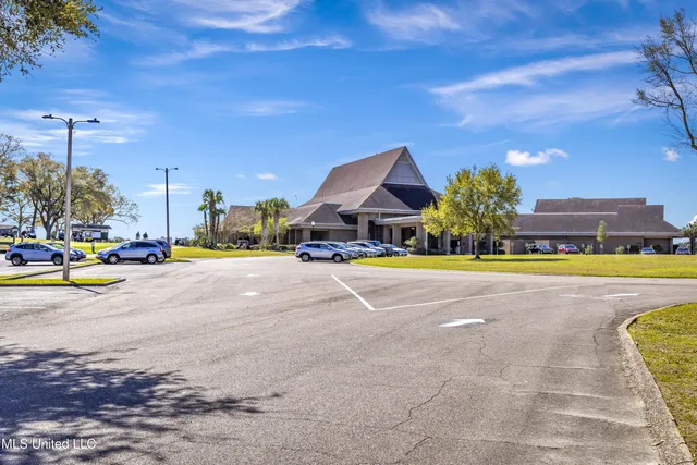 $335,000 | 6516 Koula Drive, Diamondhead, MS 39525