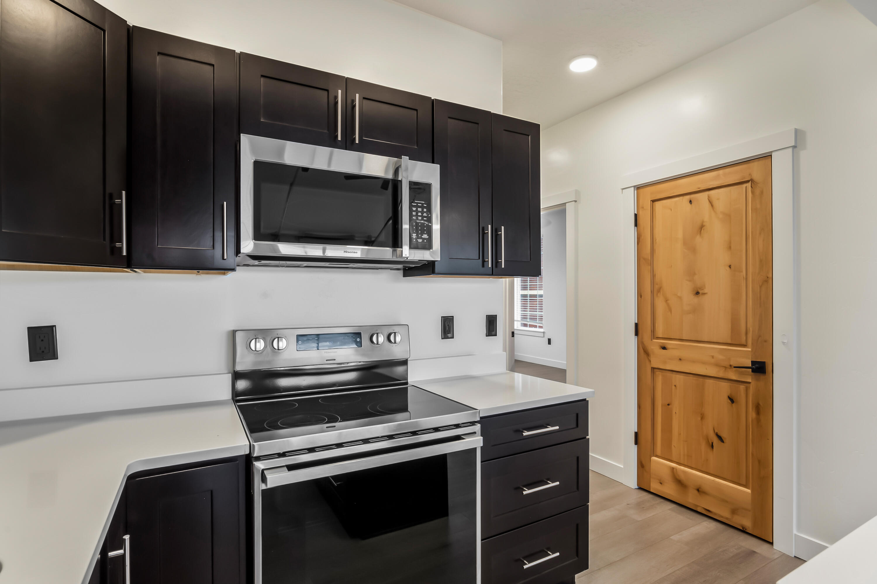 1441 Northwest 4th Street Redmond, OR 97756 - Photo 17 of 42
