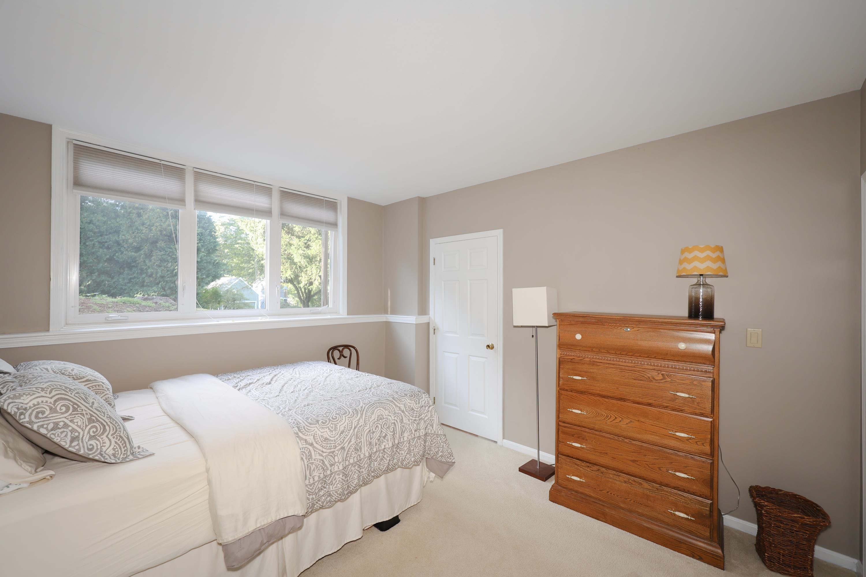 170 Chase Way Manchester, NH 03104 - Photo 12 of 30