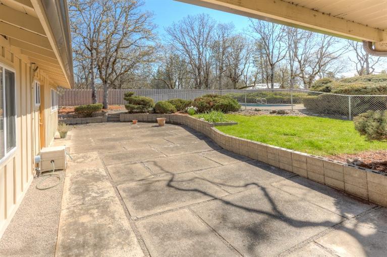 11396 Duggan Road White City, OR 97503 - Photo 20 of 30 Additional Photo
