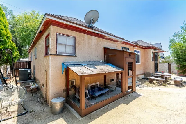 $925,000 | 2707 North Windsor Avenue, Pasadena, CA 91001