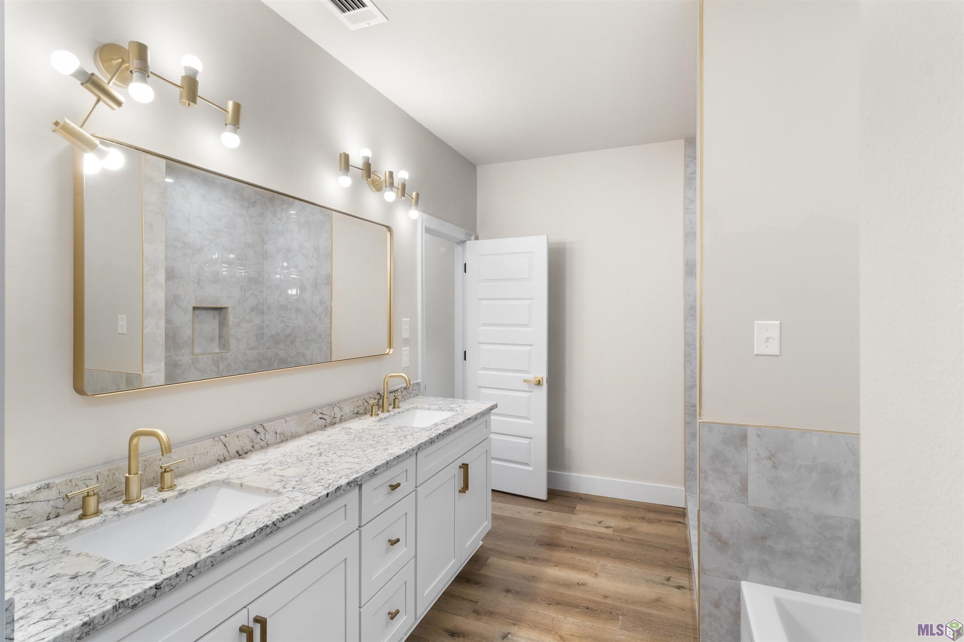 12056 Beauverde Court Baton Rouge, LA 70815 - Photo 16 of 18