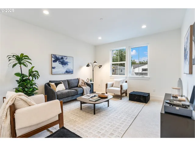 $1,124,000 | 4945 North Adams Court, Camas, WA 98607