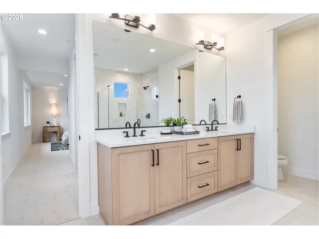 $1,124,000 | 4945 North Adams Court, Camas, WA 98607