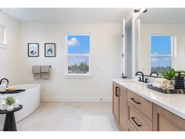 $1,124,000 | 4945 North Adams Court, Camas, WA 98607