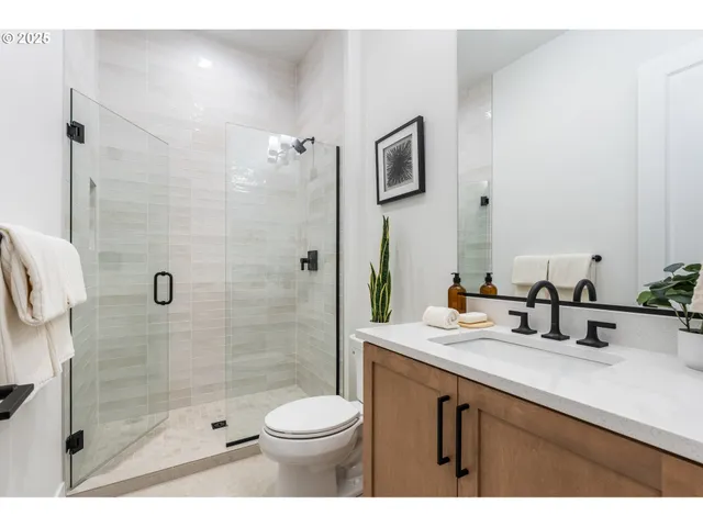 $1,124,000 | 4945 North Adams Court, Camas, WA 98607