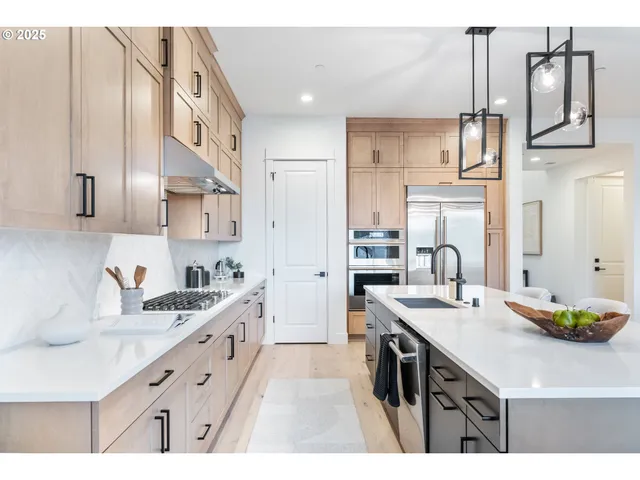 $1,124,000 | 4945 North Adams Court, Camas, WA 98607