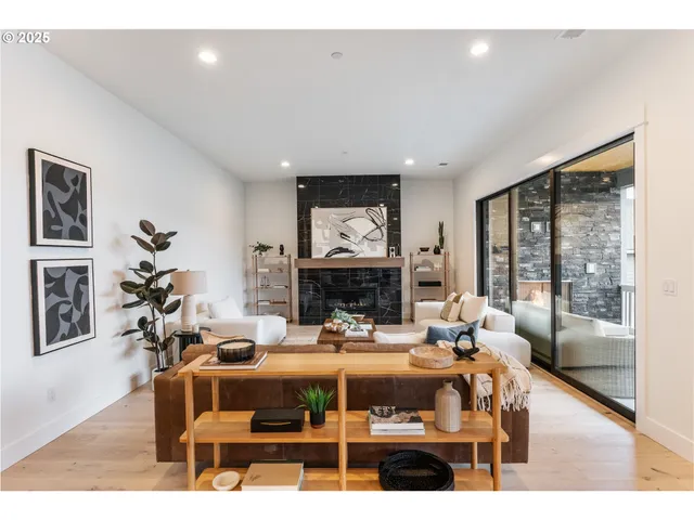 $1,124,000 | 4945 North Adams Court, Camas, WA 98607