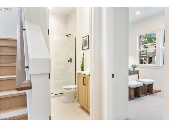 $1,124,000 | 4945 North Adams Court, Camas, WA 98607