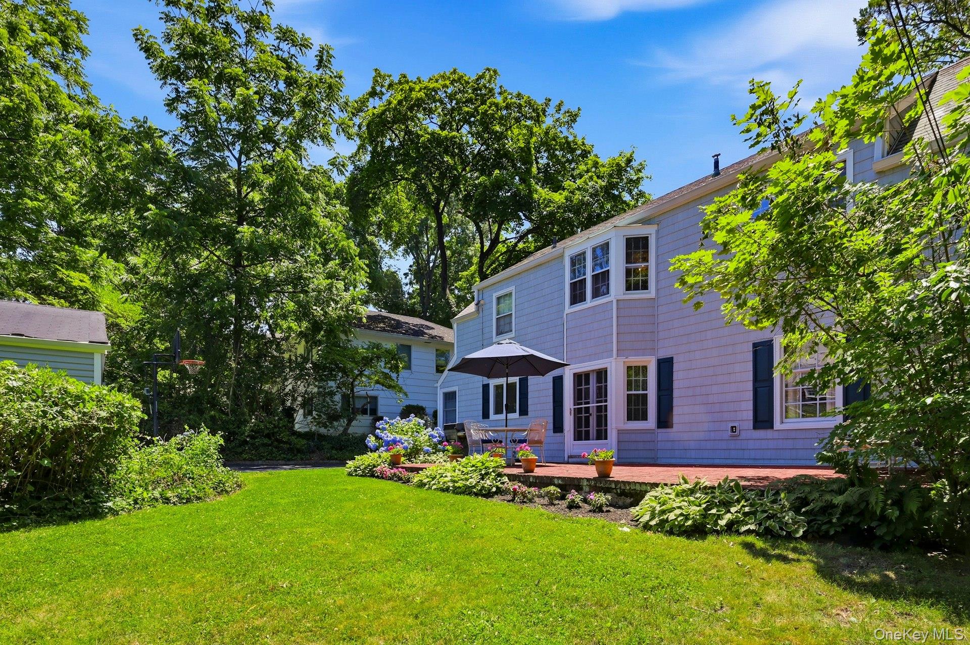17 Monfort Road Port Washington, NY 11050 - Photo 6 of 8
