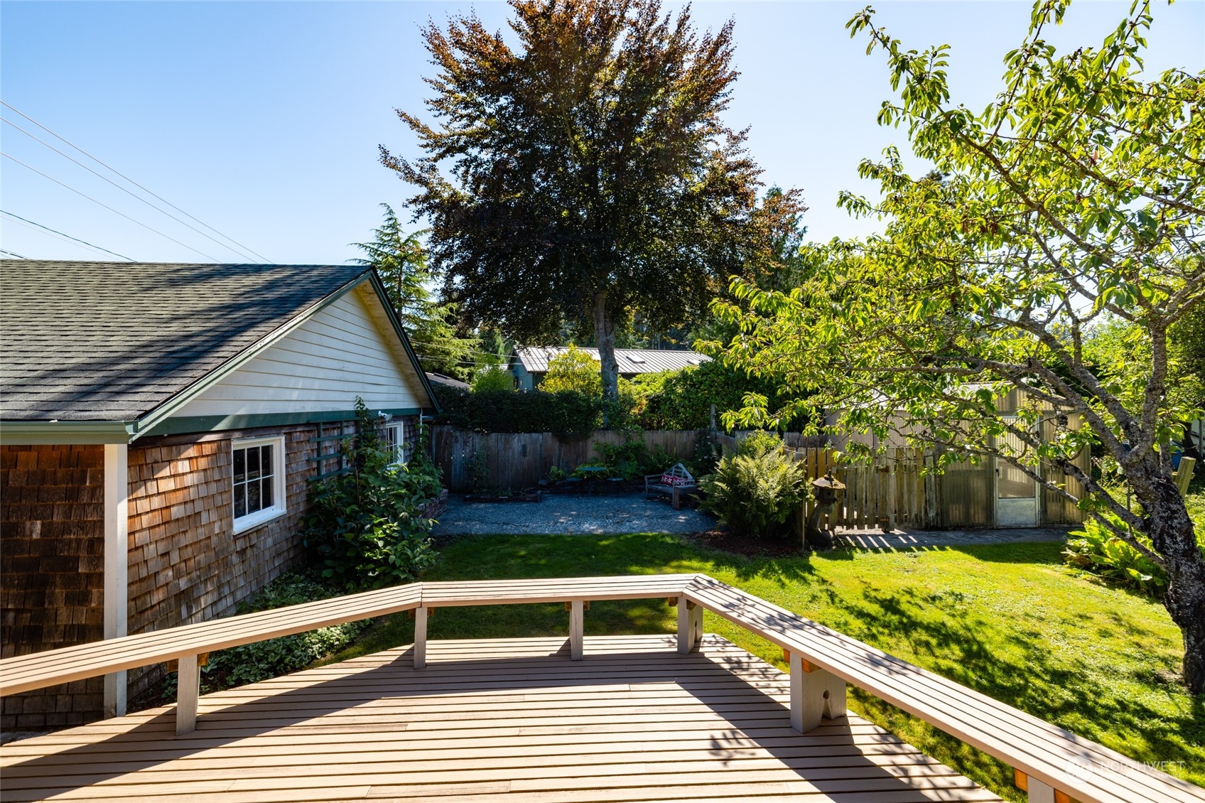314 Caledonia Street La Conner, WA 98257 - Photo 12 of 34