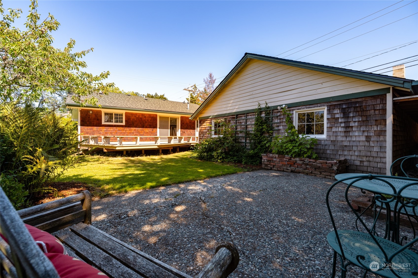 314 Caledonia Street La Conner, WA 98257 - Photo 8 of 34