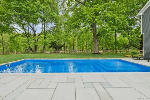 $1,749,000 | 480 Ackerly Pond Lane, Southold, NY 11971