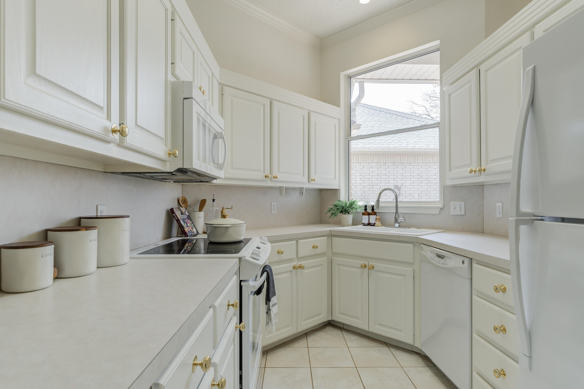 6901 Freeport Avenue Lubbock, TX 79424 - Photo 12 of 39 DSC04619_20_21