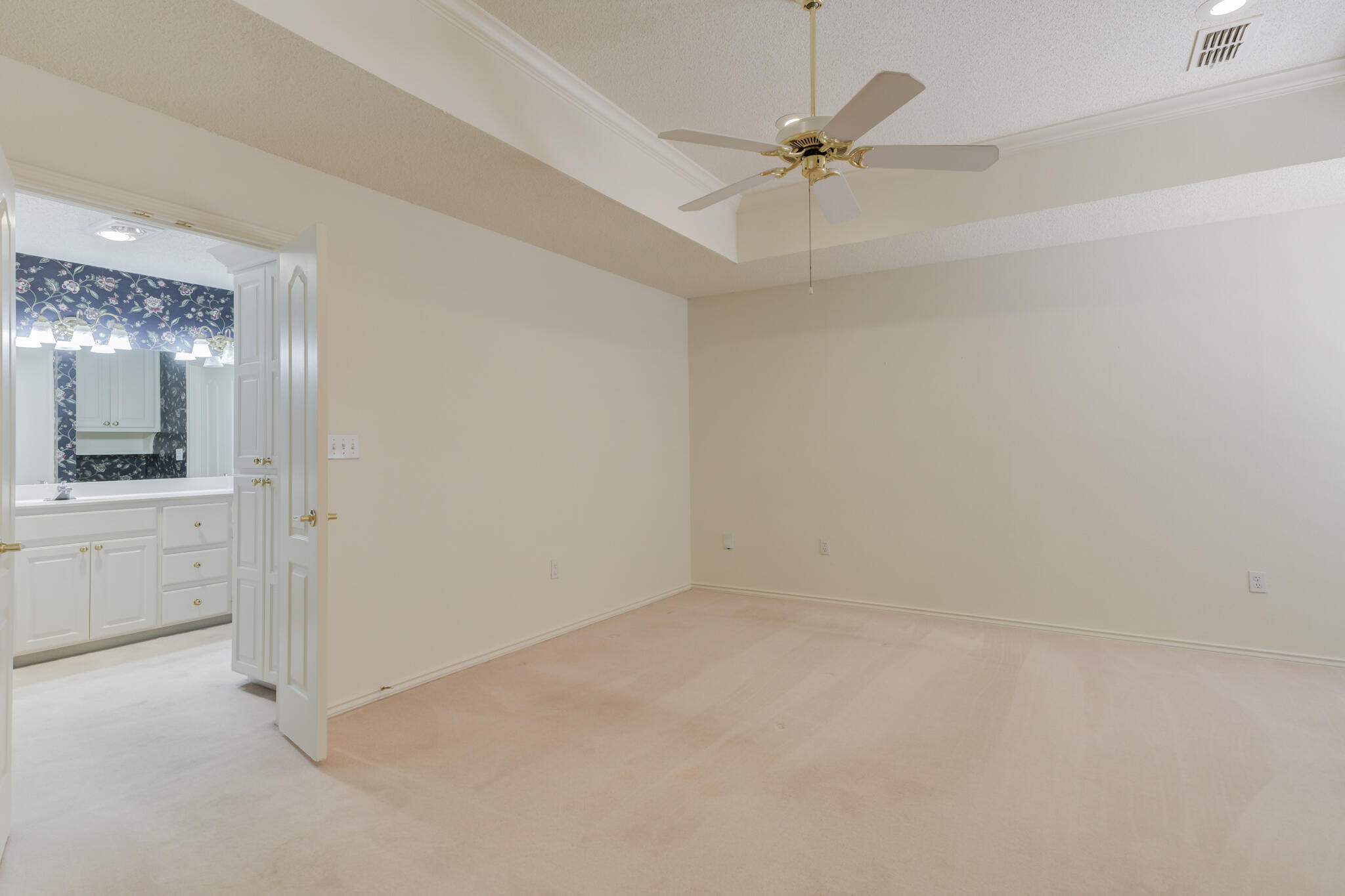 6901 Freeport Avenue Lubbock, TX 79424 - Photo 19 of 39 DSC04628_29_30