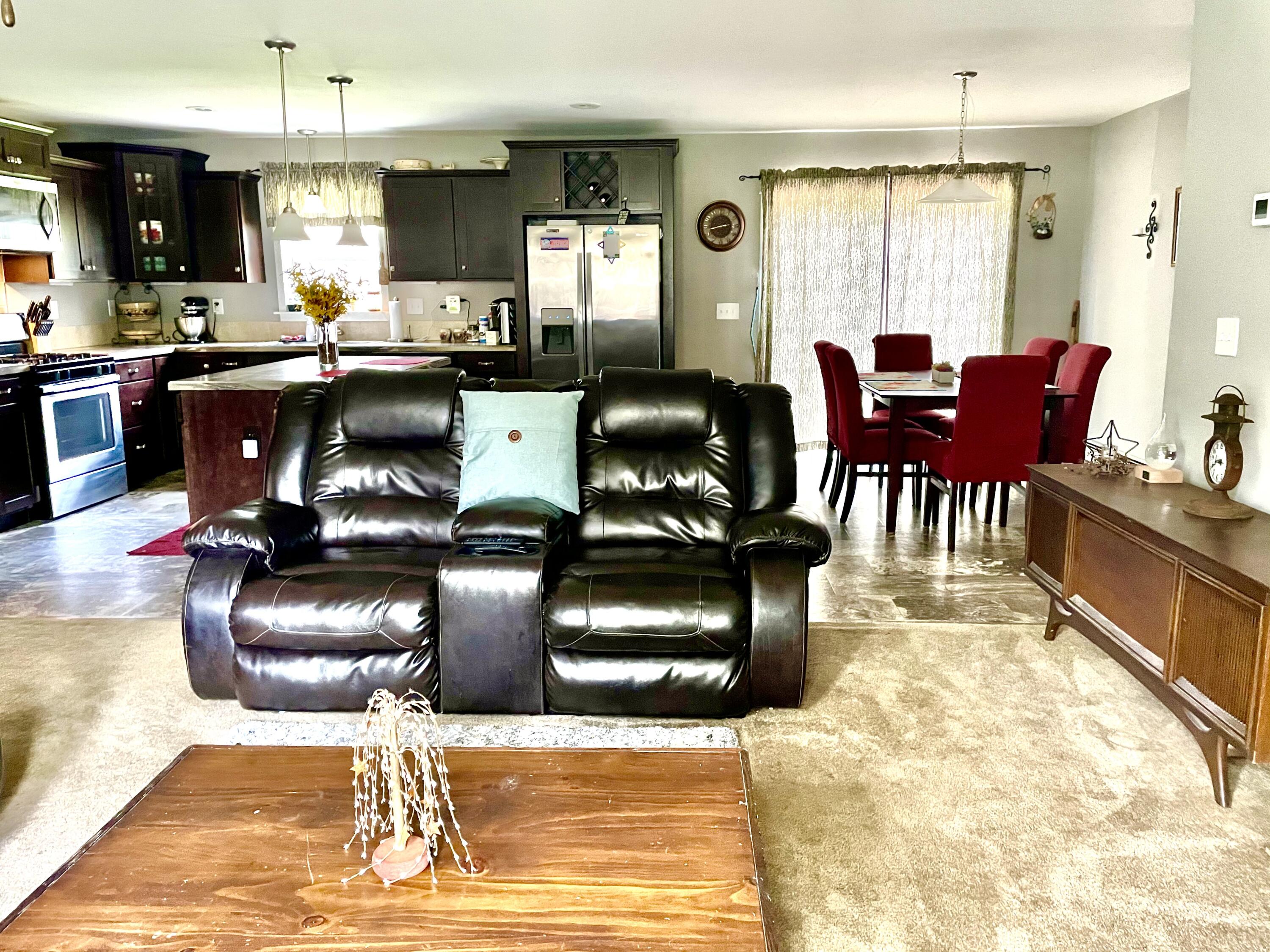 329 S Road Winthrop, ME 04364 - Photo 7 of 48 329 open living
