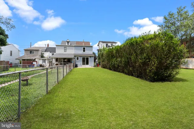 $410,000 | 446 Pond Street, Bristol, PA 19007