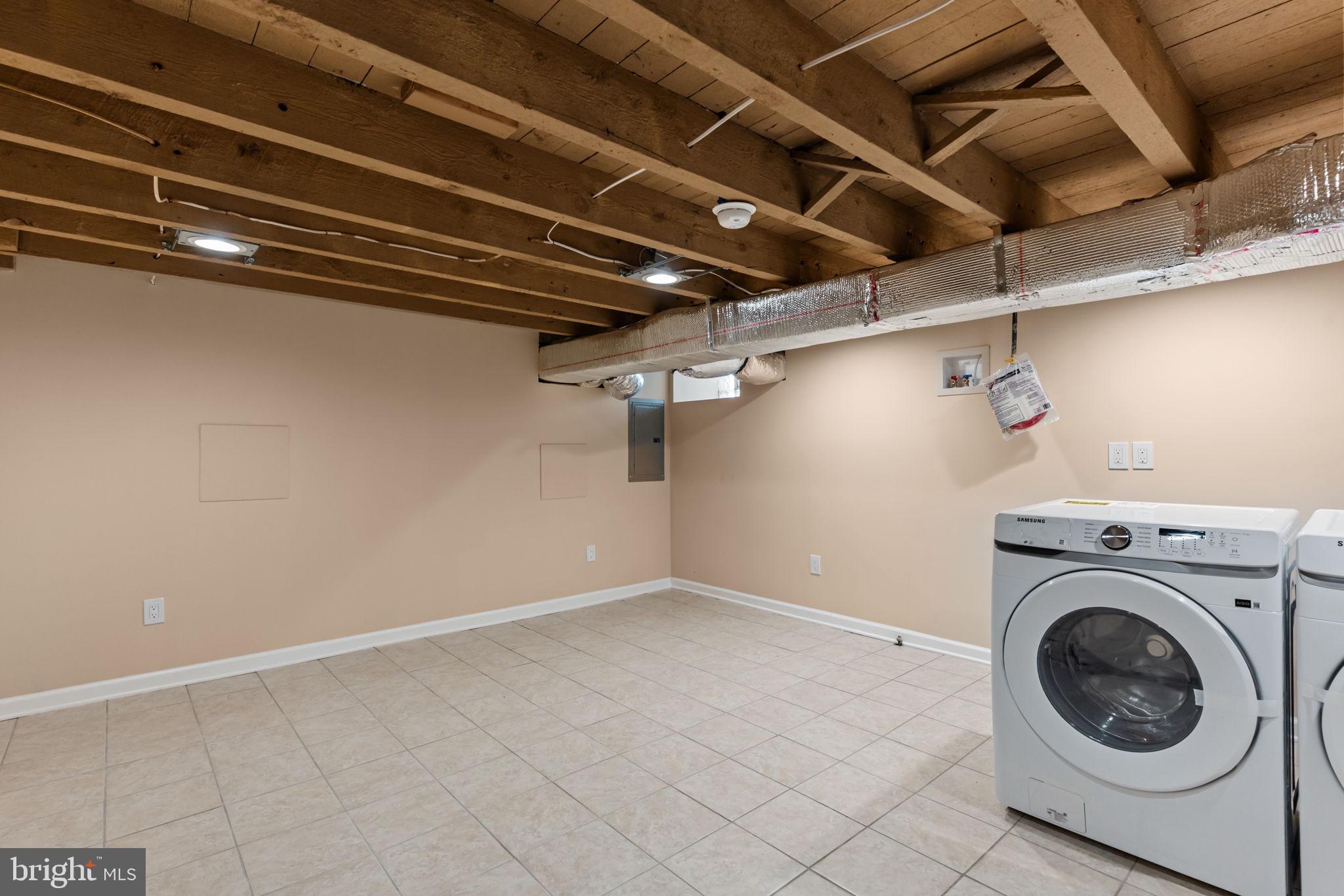 446 Pond Street Bristol, PA 19007 - Photo 30 of 35 a utility room with dryer and washer