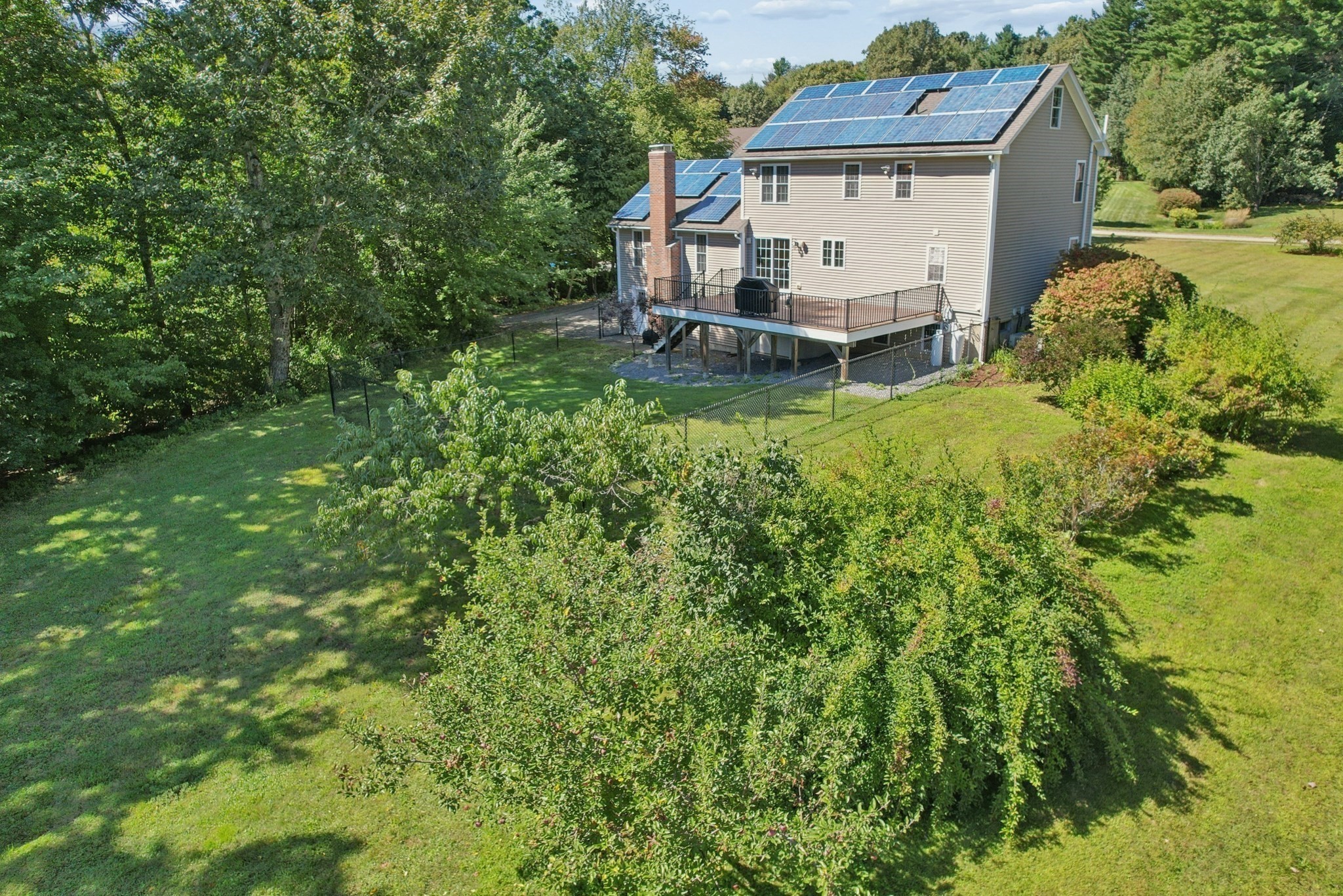 9 Cameron Drive Rutland, MA 01543 - Photo 2 of 33 Gallery Image 2